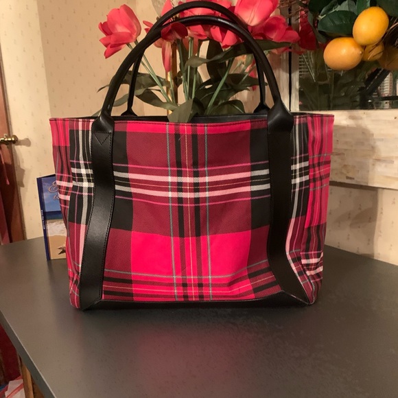 VICTORIAS SECRET signature canvas tote. Beautiful RED and BLACK Tartan plaid. - Picture 3 of 6